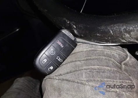 2013 Chrysler 300C Awd from USA, damaged, VIN 2C3CCAKG2DH659773